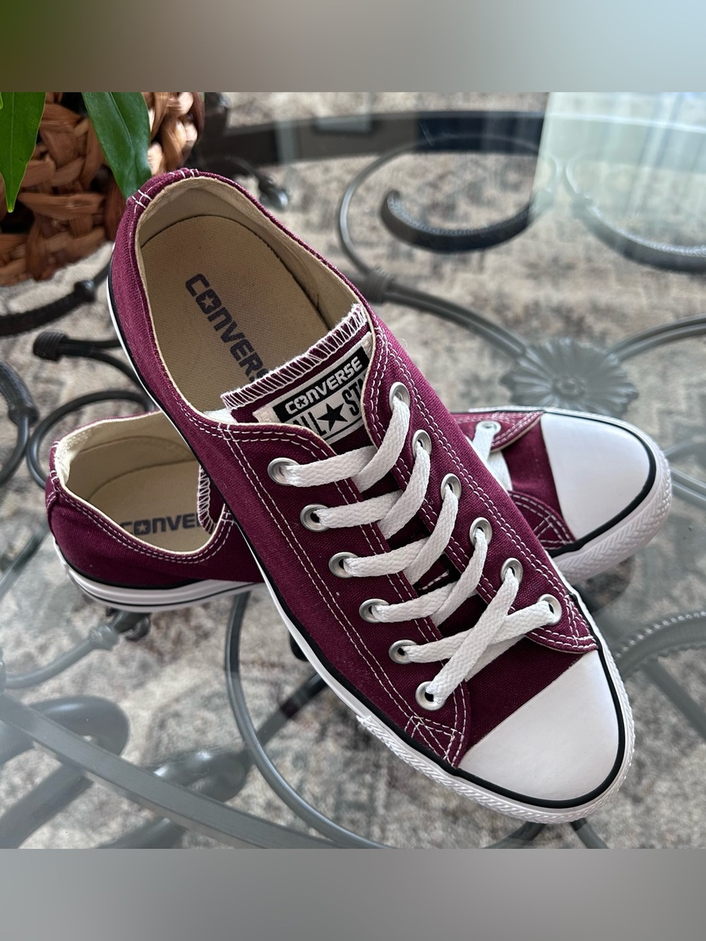 Converse Chuck Taylor All Star Unisex Low Top Sneakers